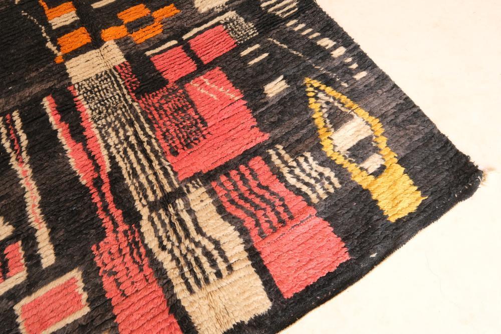 Moroccan Abstract Black Wool Rug 9.4 x 5.9 ft / 287 x 180 cm - Surcoma