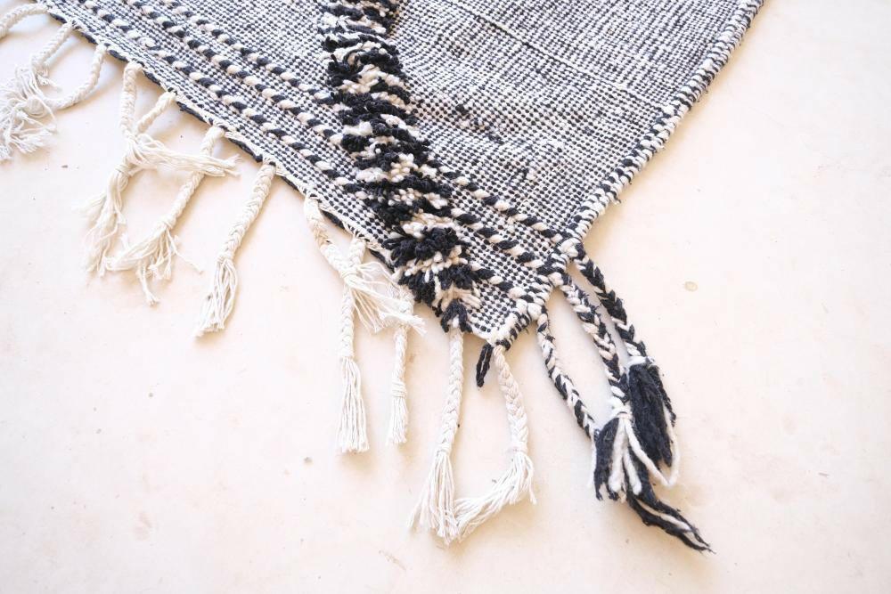 Moroccan Kiim Zanafi Flatweave Rug 12.3 x 8.4 ft / 376 x 258 cm - Surcoma