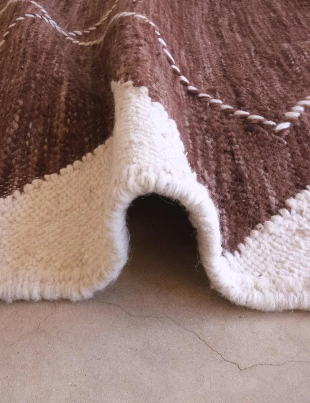 Brown Kilim Moroccan Rug 10 x 6.5 ft / 305 x 200 cm - Surcoma
