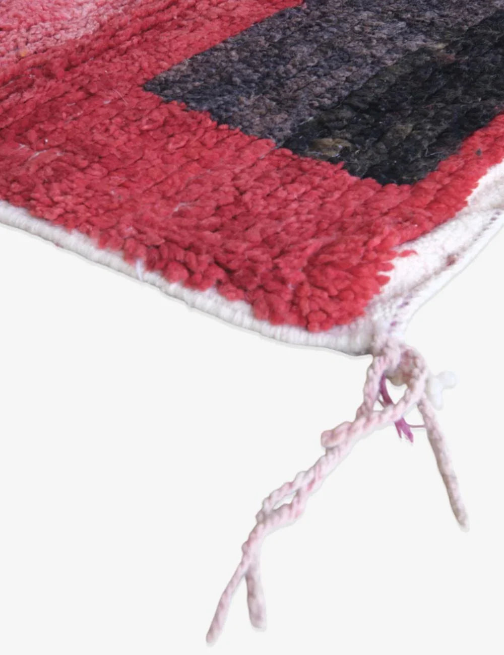 Modern Moroccan Area Rug 7.8 x 5.5 ft / 238 x 168 cm - Surcoma