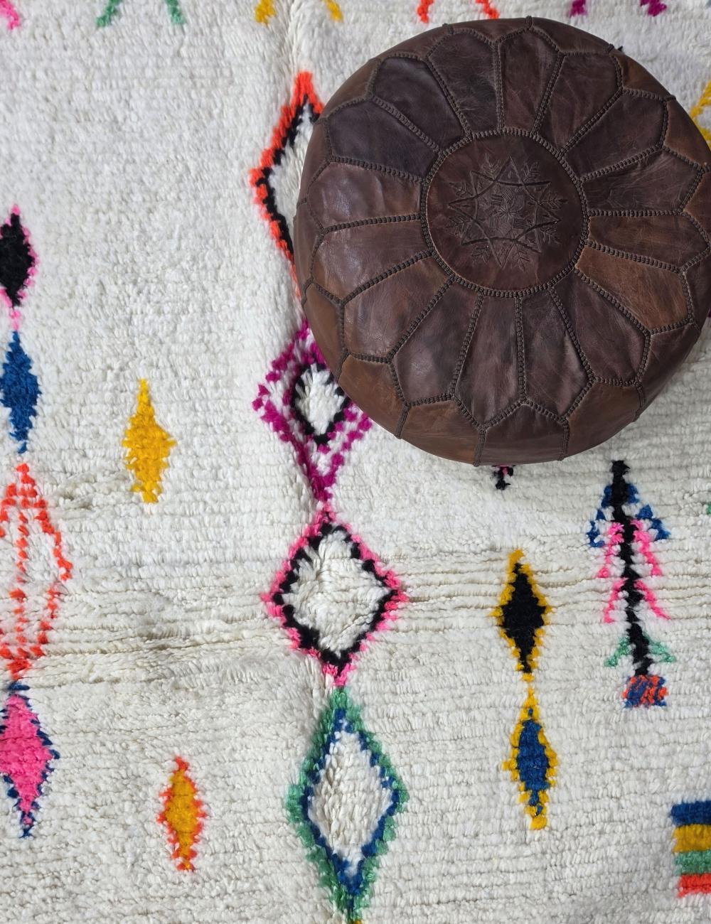 Moroccan Azilal Wool Rug 7.9 x 4.9 ft / 240 x 150 cm