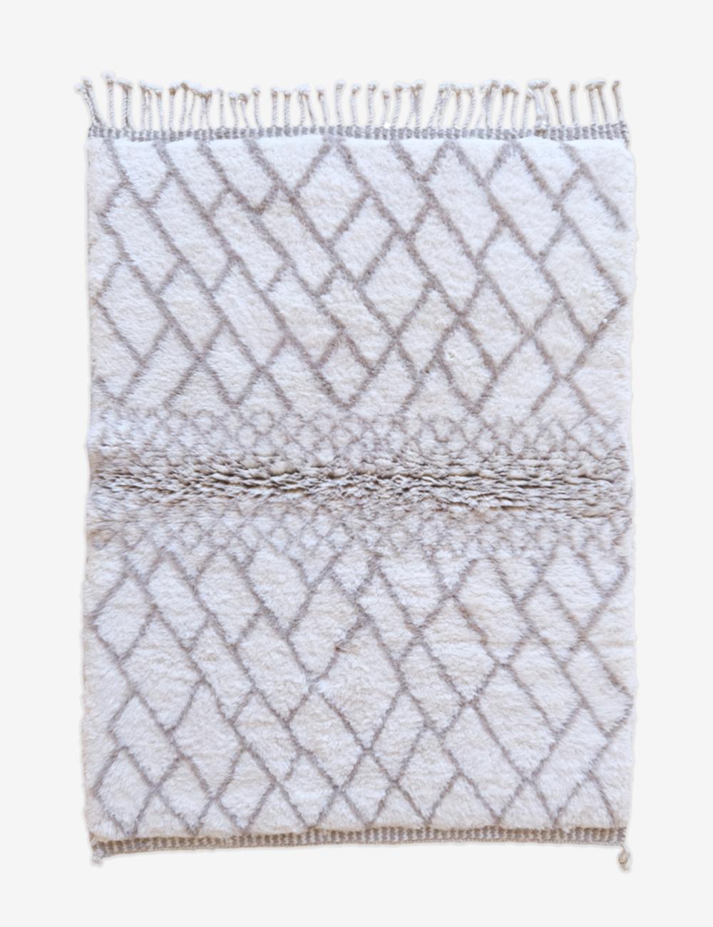 Moroccan Small Neutral Wool Rug 5.1 x 3.6 ft / 154 x 112 cm - Surcoma