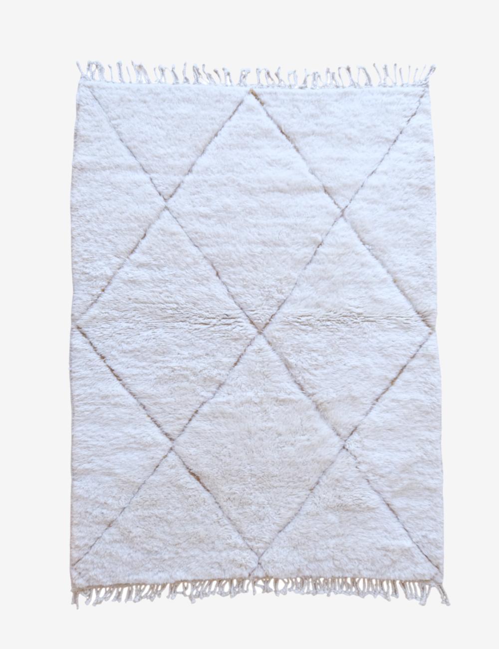 Moroccan White Beni Mrirt Wool Rug 6.2 x 4.2 ft / 188 x 128 cm - Surcoma
