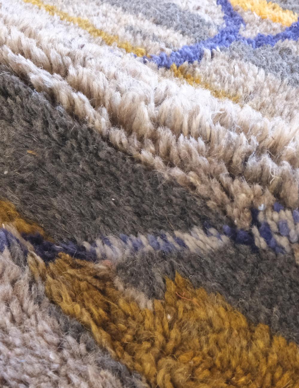 Moroccan Abstract Beni MRirt Wool Rug 8.4 x 5.2 ft / 257 x 160 cm - Surcoma