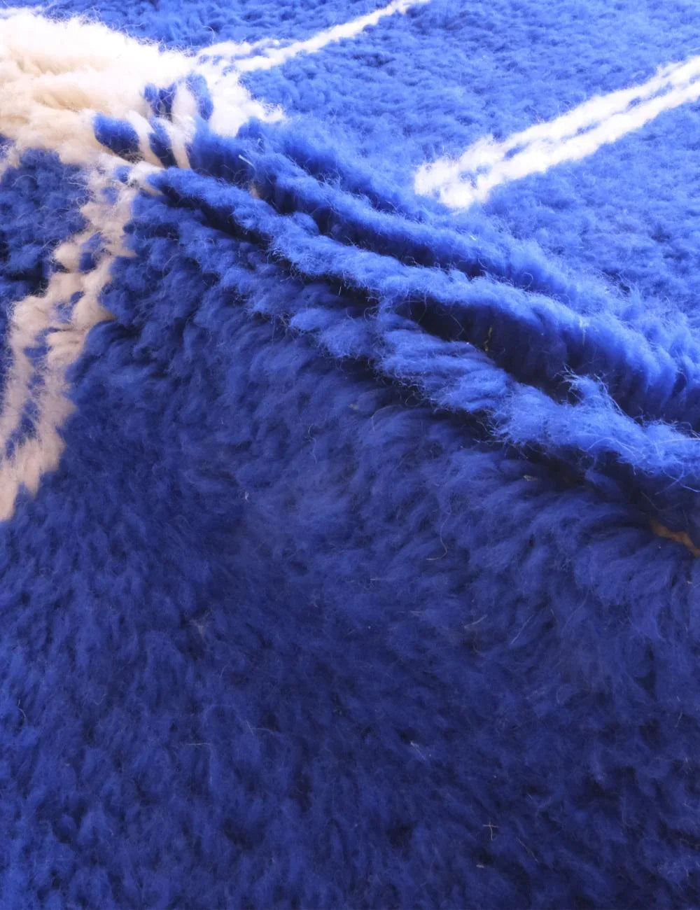 Moroccan Blue Handknotted Wool Rug 5.7 x 4 ft / 173 x 124 cm - Surcoma