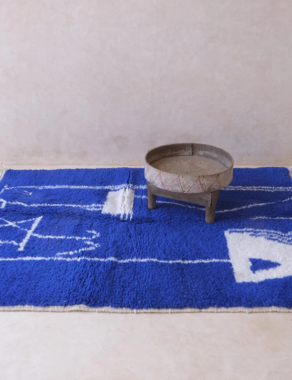 Moroccan Blue Handknotted Wool Rug 5.7 x 4 ft / 173 x 124 cm - Surcoma