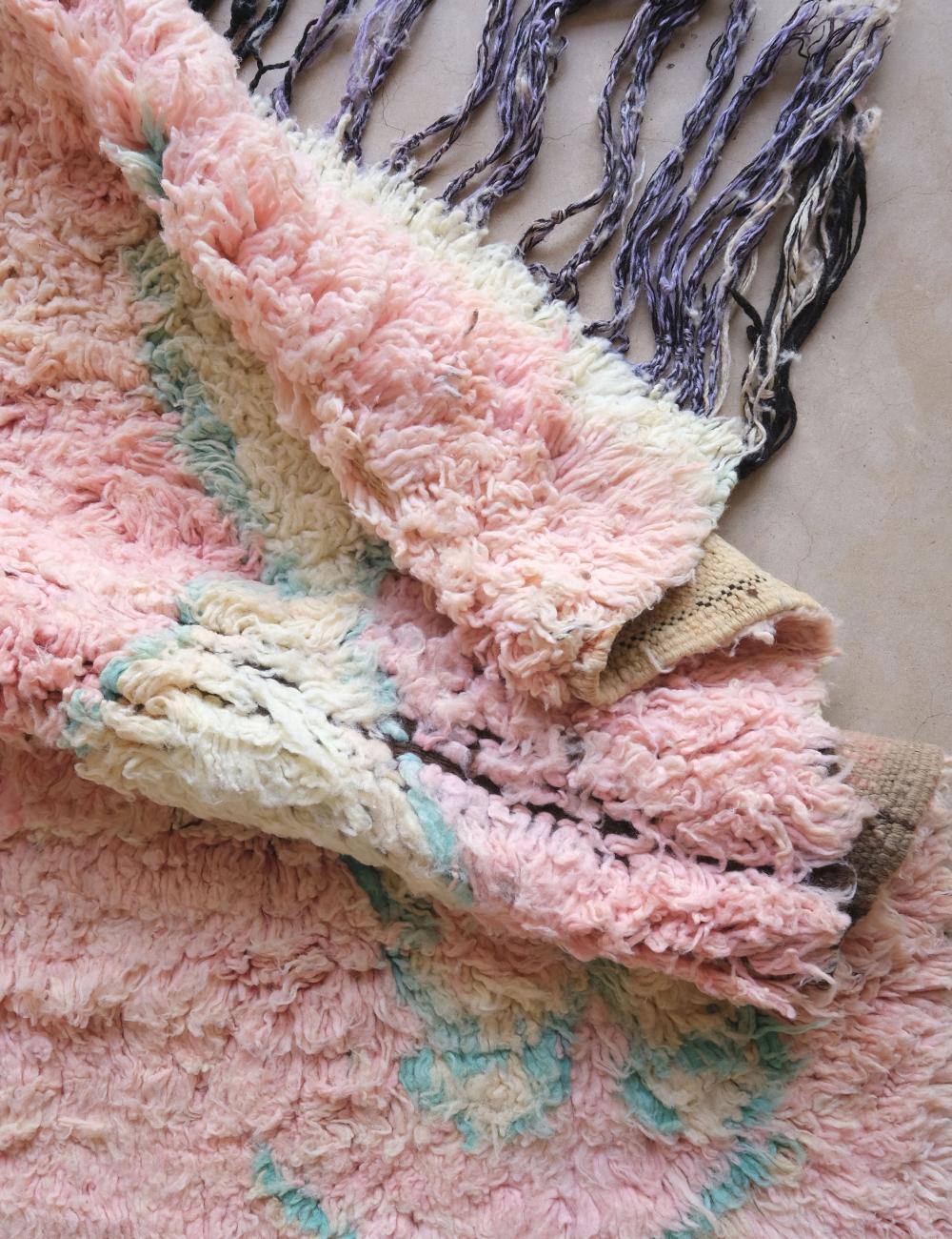 Moroccan Boujaad Abstract Rug 8.1 x 4.9 ft / 248 x 150 cm - Surcoma