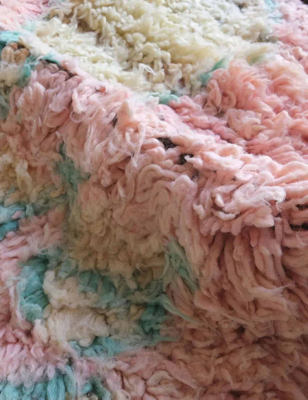 Moroccan Boujaad Abstract Rug 8.1 x 4.9 ft / 248 x 150 cm - Surcoma