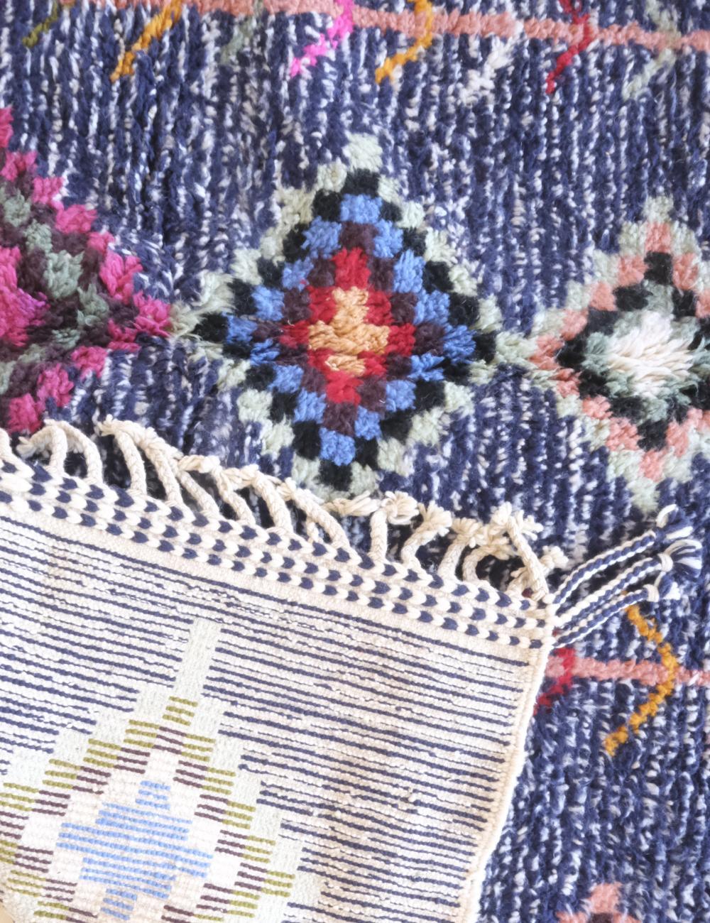 Moroccan Berber Wool Rug 8.9 x 7.4 ft / 270 x 227 cm - Surcoma