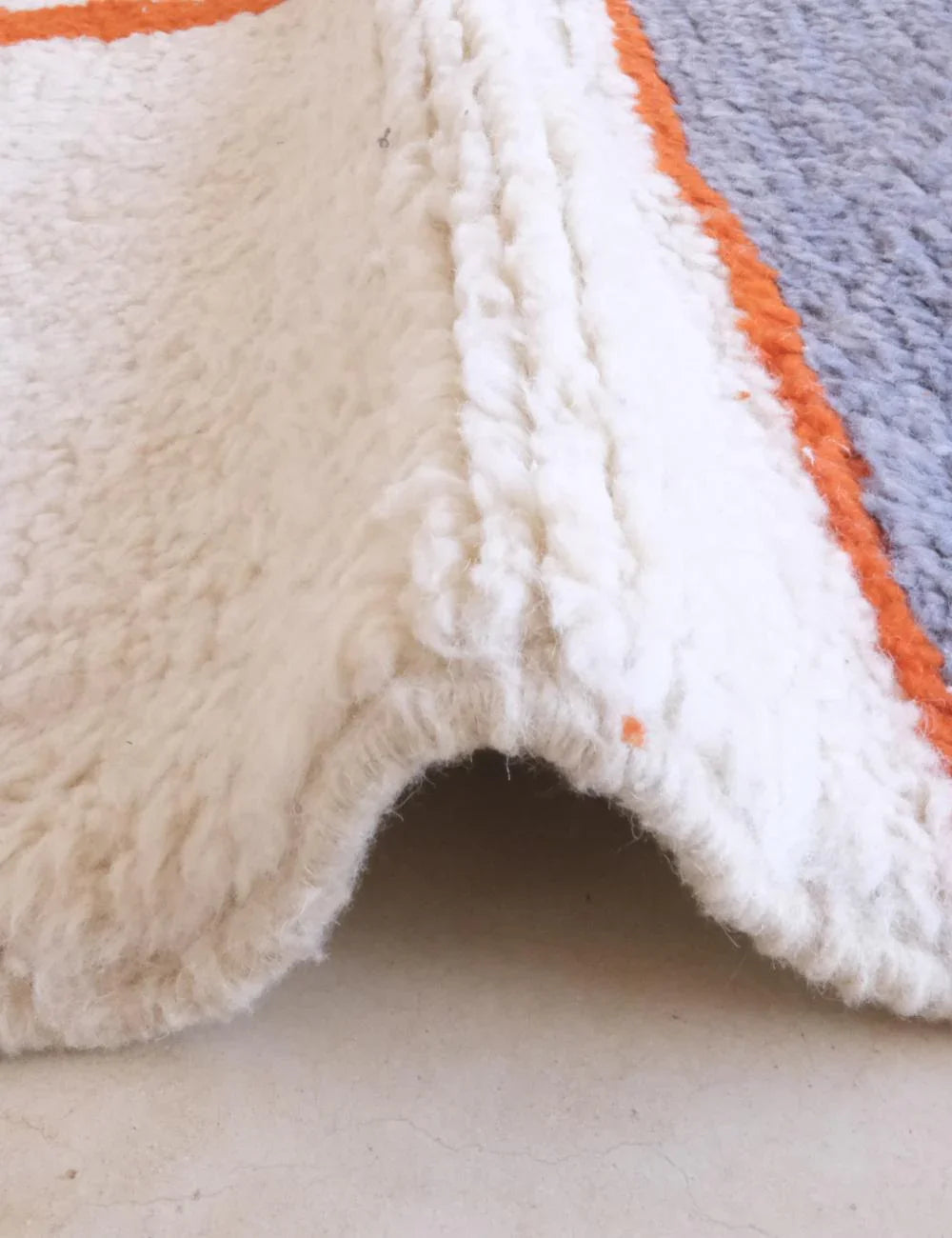 Modern Moroccan Wool Rug 7 x 6.1 ft / 212 x 187 cm - Surcoma