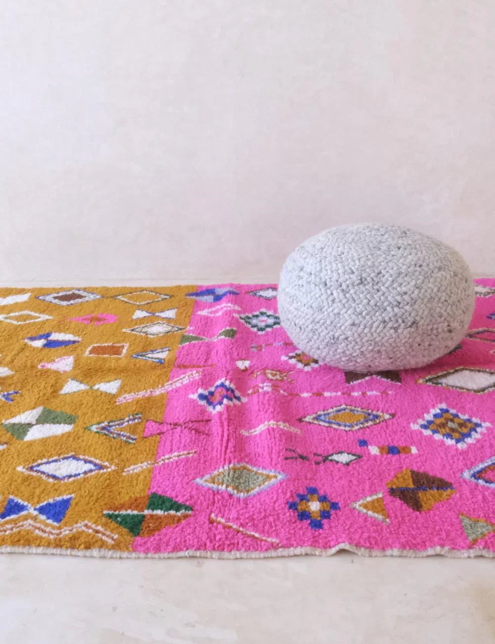Playful Moroccan Wool Rug 8.1 x 5.9 ft / 246 x 181 cm - Surcoma