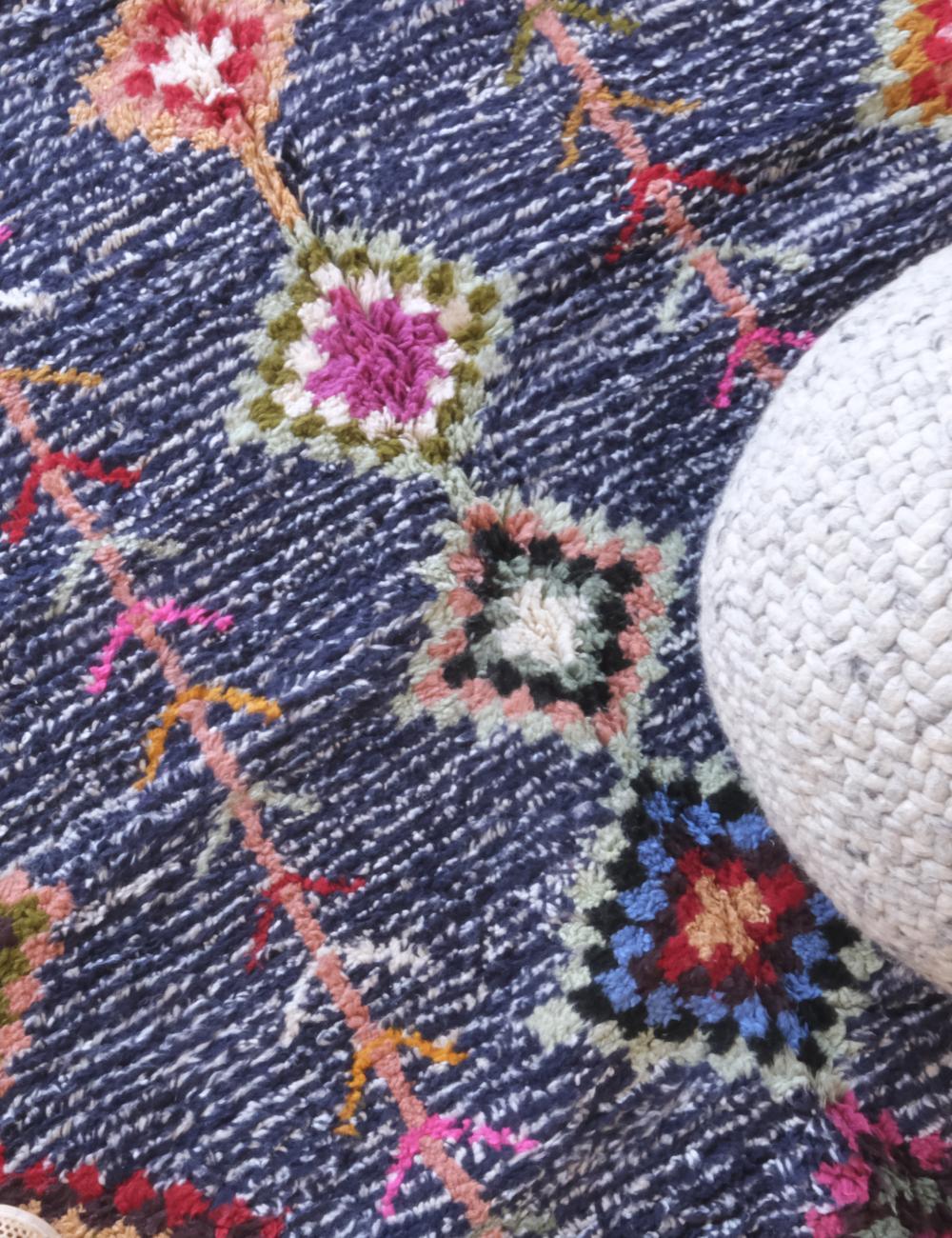 Moroccan Berber Wool Rug 8.9 x 7.4 ft / 270 x 227 cm - Surcoma
