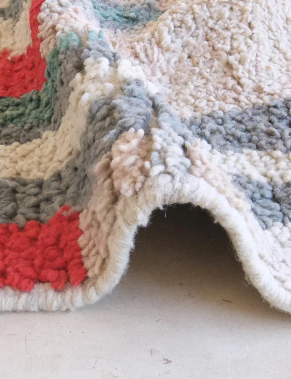 Moroccan Boujad Runner Rug 16.7 x 2.7 ft / 508 x 84 cm - Surcoma