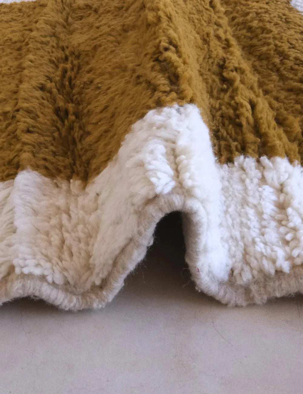 Moroccan Contemporary Wool Rug 8.7 x 7.4 ft / 266 x 228 cm - Surcoma