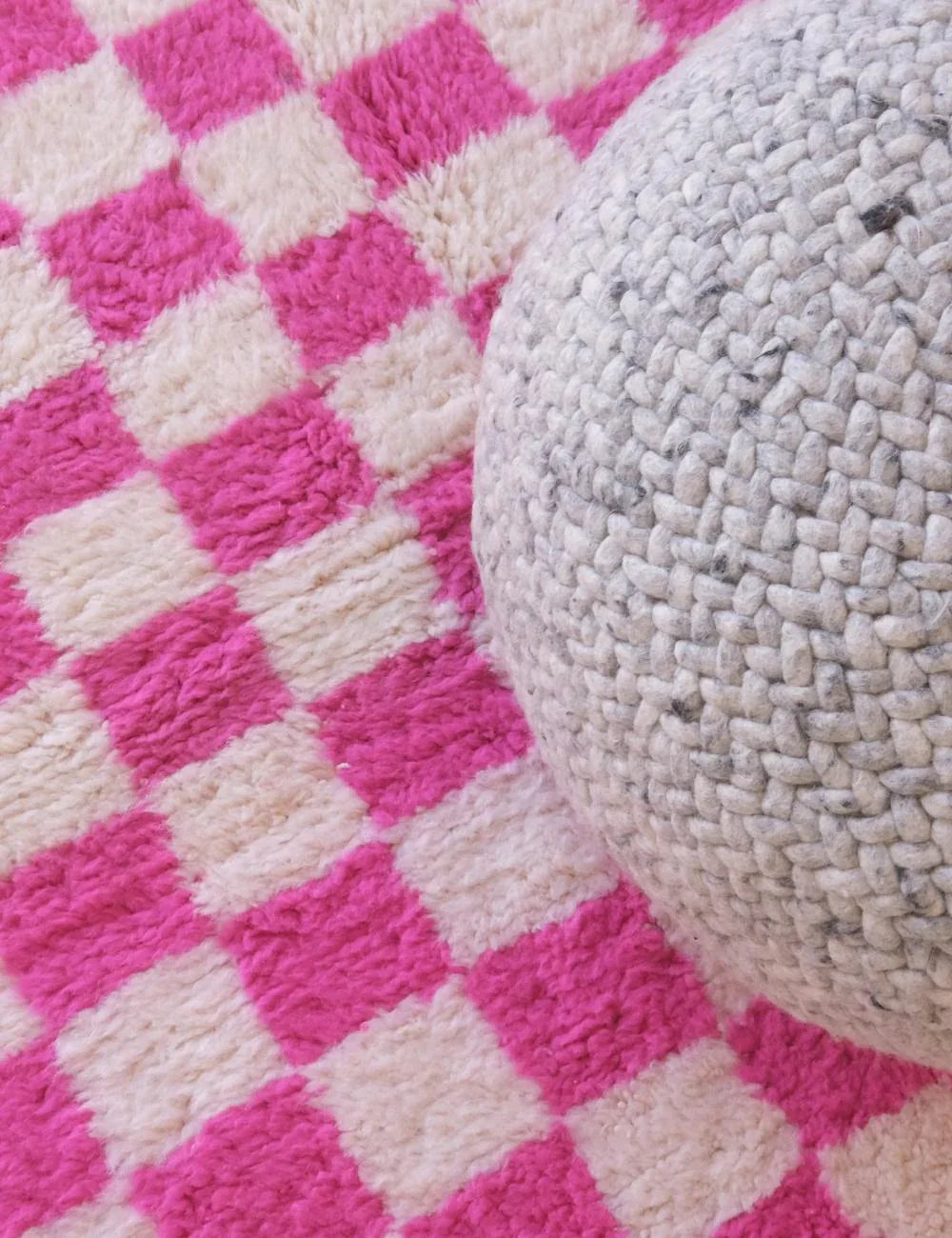 Checkered Neon Hot Pink Wool Rug 6.8 x 5.7 ft / 208 x 176 cm - Surcoma