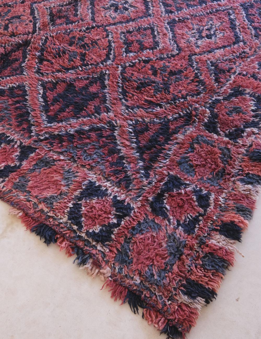 Faded Red Moroccan Wool Rug 10.9 x 6.8 ft / 332 x 210 cm - Surcoma