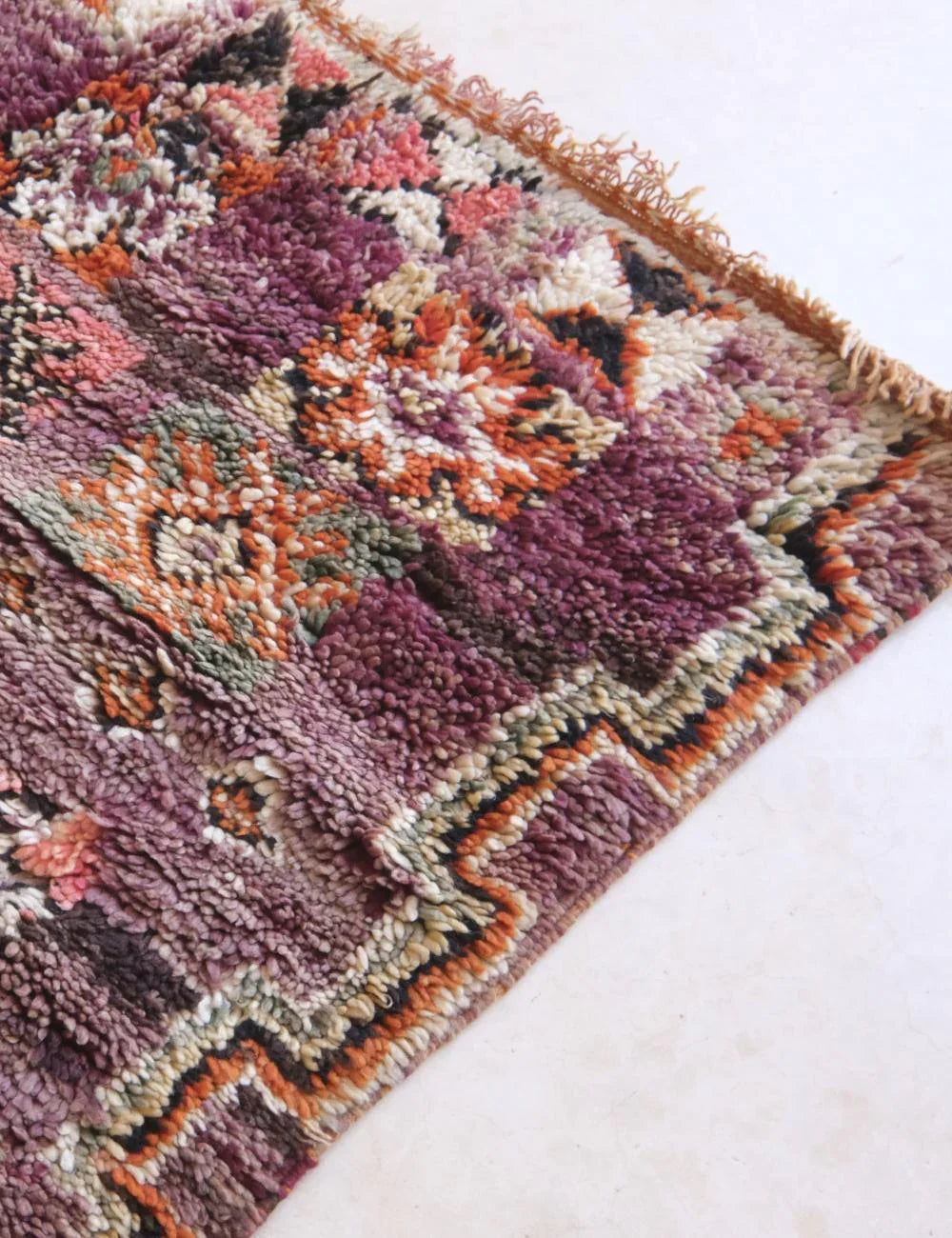Moroccan Vintage Boujad Rug 9.1 x 5.2 ft / 278 x 159 cm - Surcoma