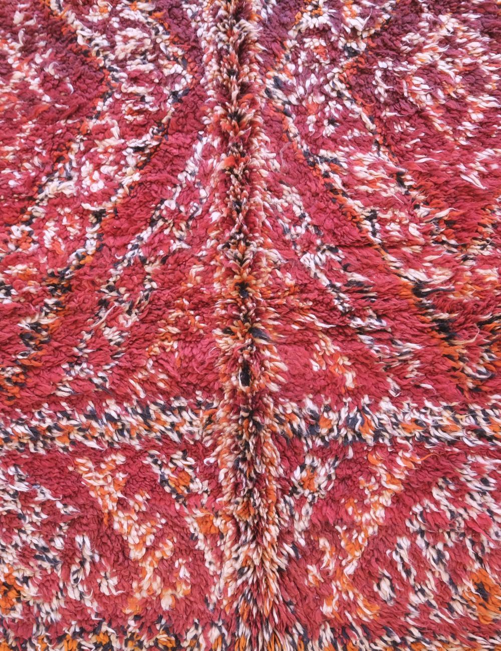 Bold Red Diamond Pattern Handwoven Wool 10.5 x 6.5 ft / 319 x 200 cm - Surcoma