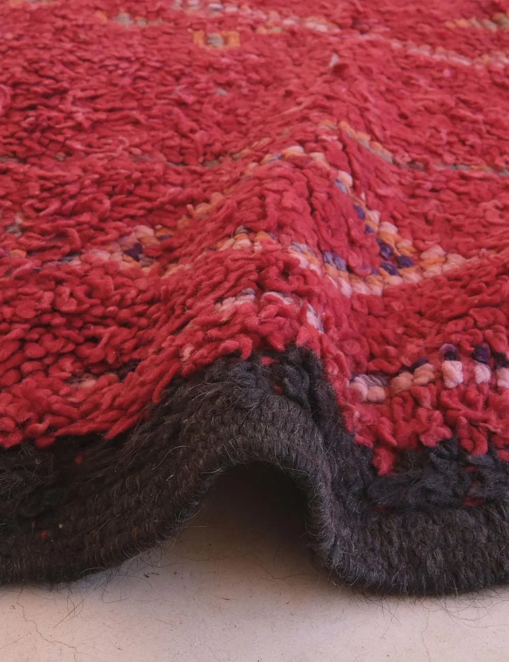 Tribal Red Moroccan Rug 10 x 6.4 ft / 306 x 195 cm - Surcoma
