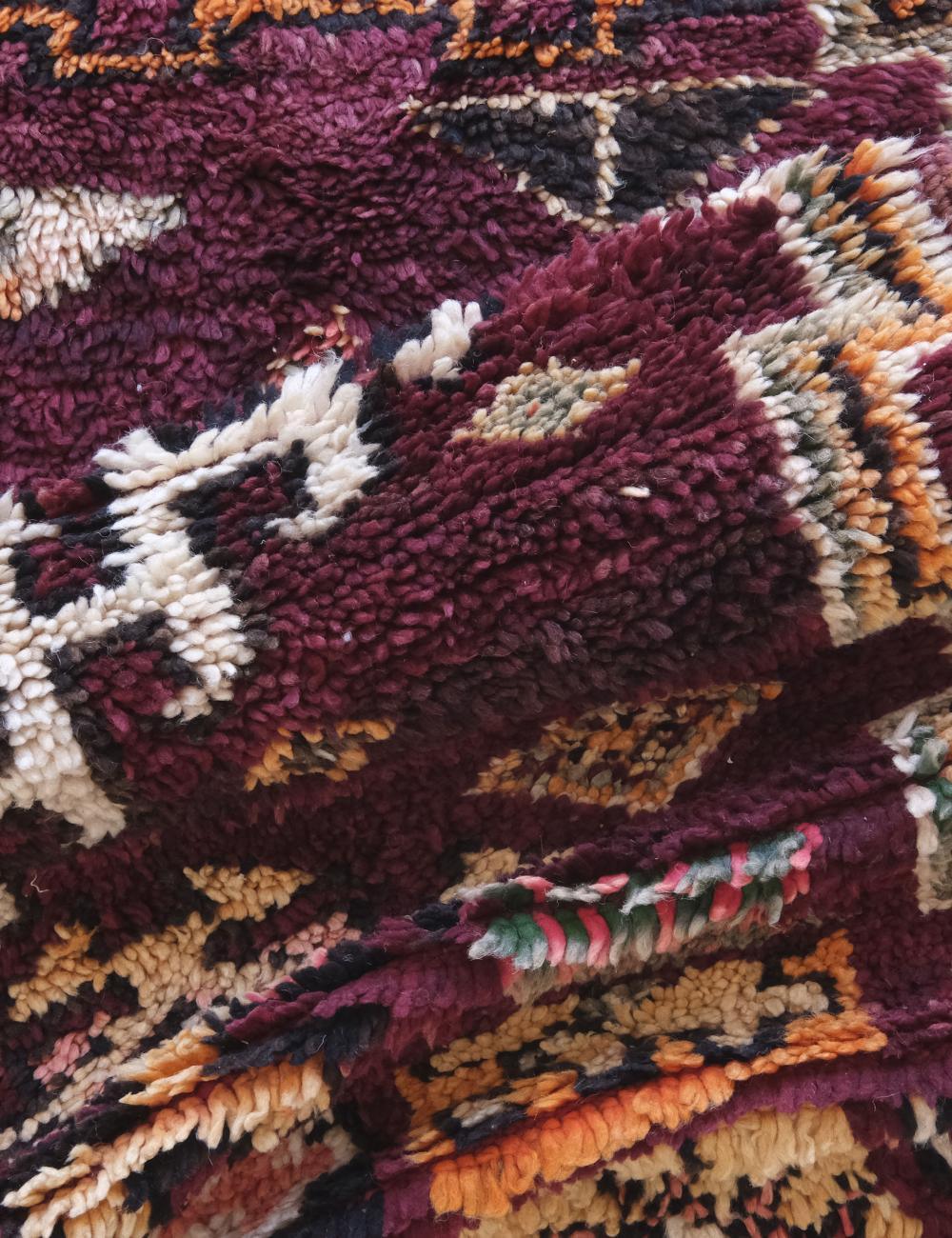 Moroccan Vintage Boujad Rug 9.1 x 5.2 ft / 278 x 159 cm - Surcoma