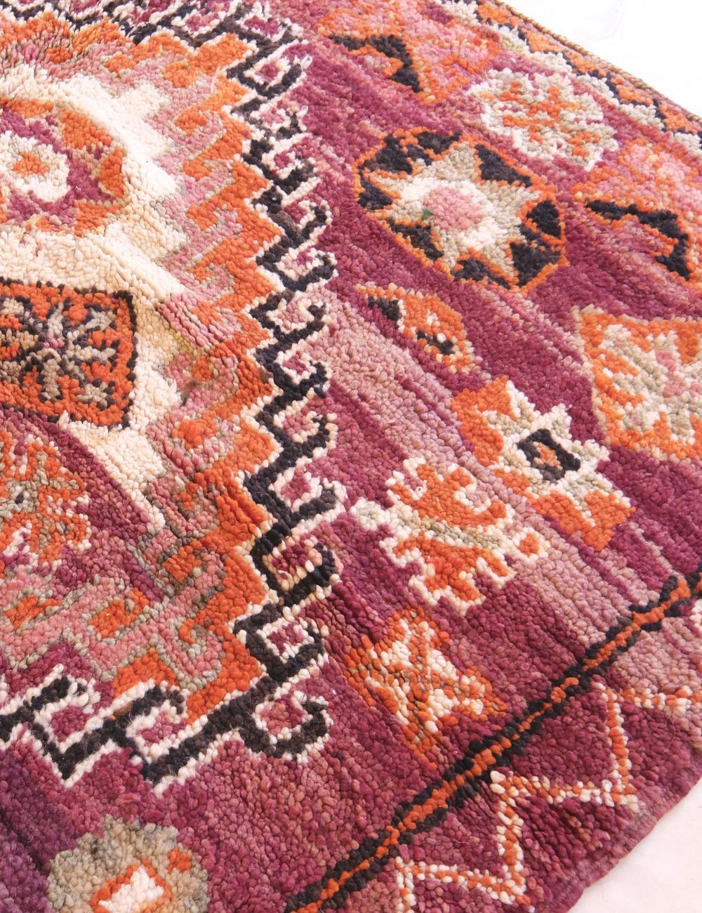 Moroccan Vintage Boujad Rug 8.9 x 5.8 ft / 272 x 178 cm - Surcoma