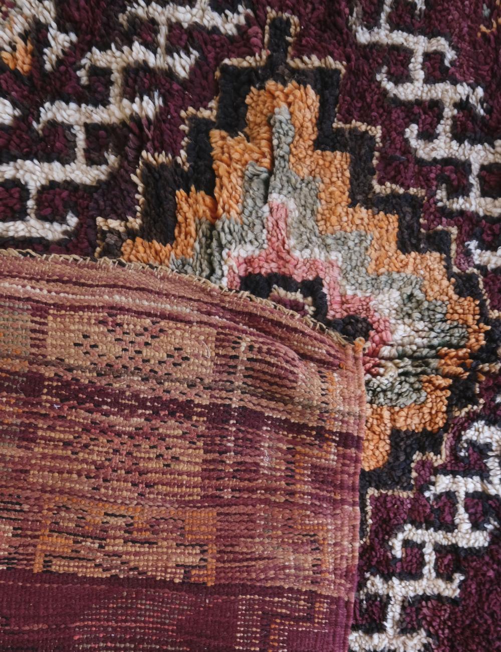 Moroccan Vintage Boujad Rug 9.1 x 5.2 ft / 278 x 159 cm - Surcoma