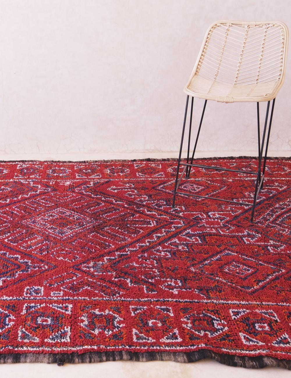Red Moroccan Rug 10.6 x 5.9 ft / 322 x 180 cm - Surcoma