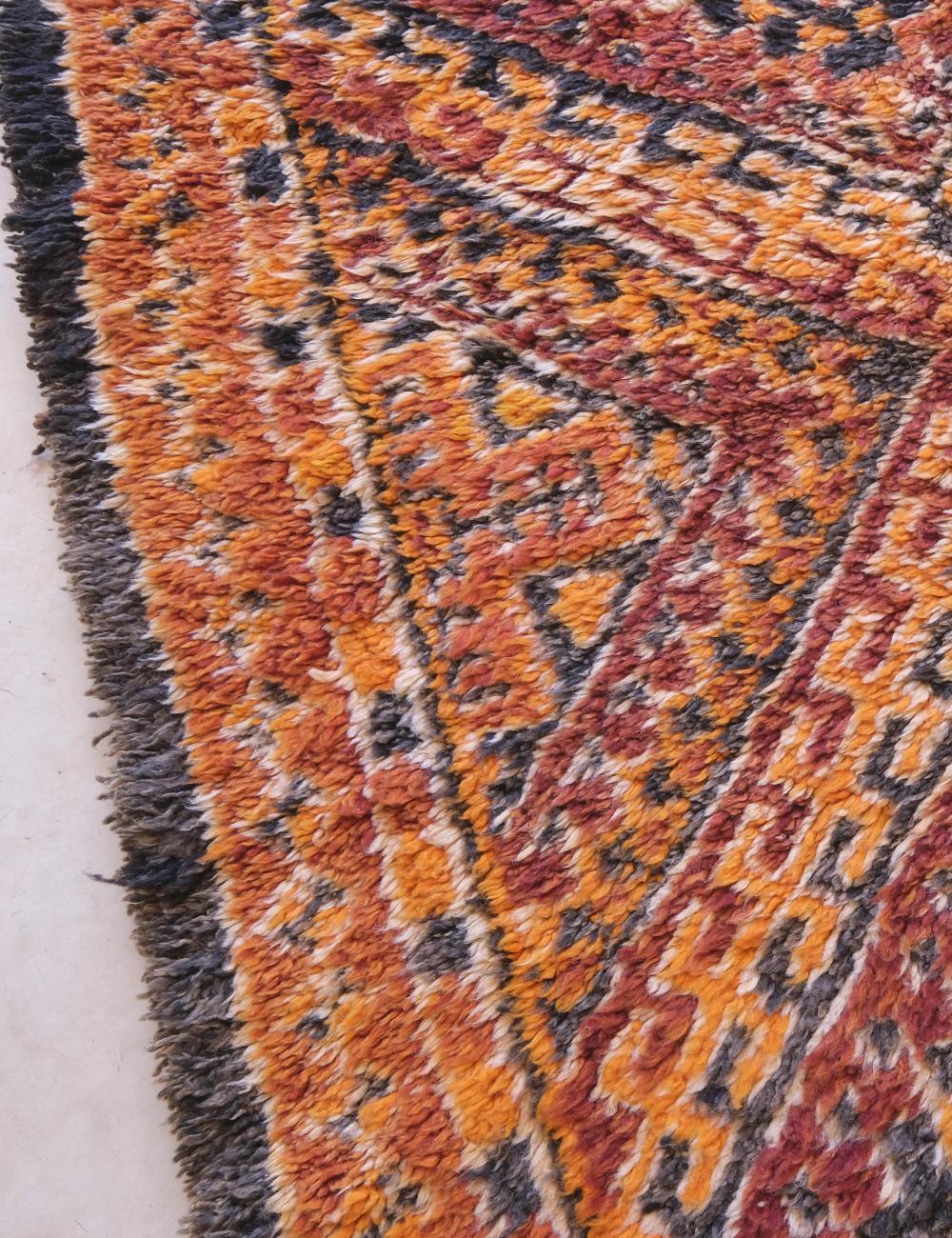 Beni Mguild Rug 12.3 x 7.1 ft / 375 x 218 cm - Surcoma