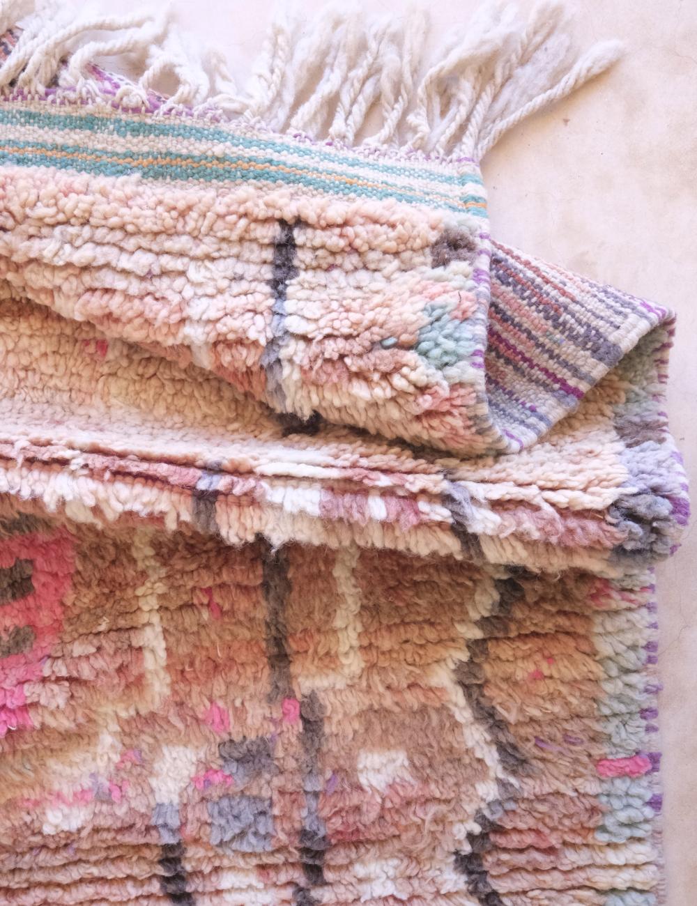 Moroccan Handknotted Berber Rug 6 x 4.5 ft / 182 x 138 cm