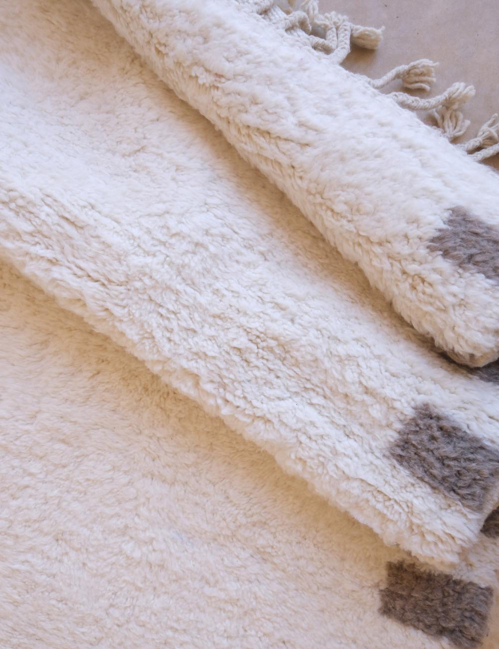 Handwoven Moroccan White Rug 11.5 x 8.2 ft / 350 x 250 cm