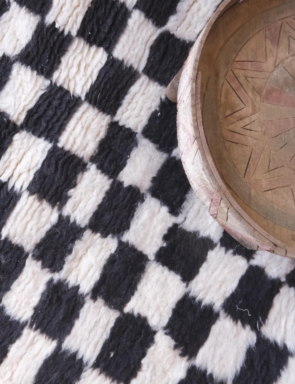 Moroccan Checkered Rug 8.5 x 3.4 ft / 260 x 104 cm