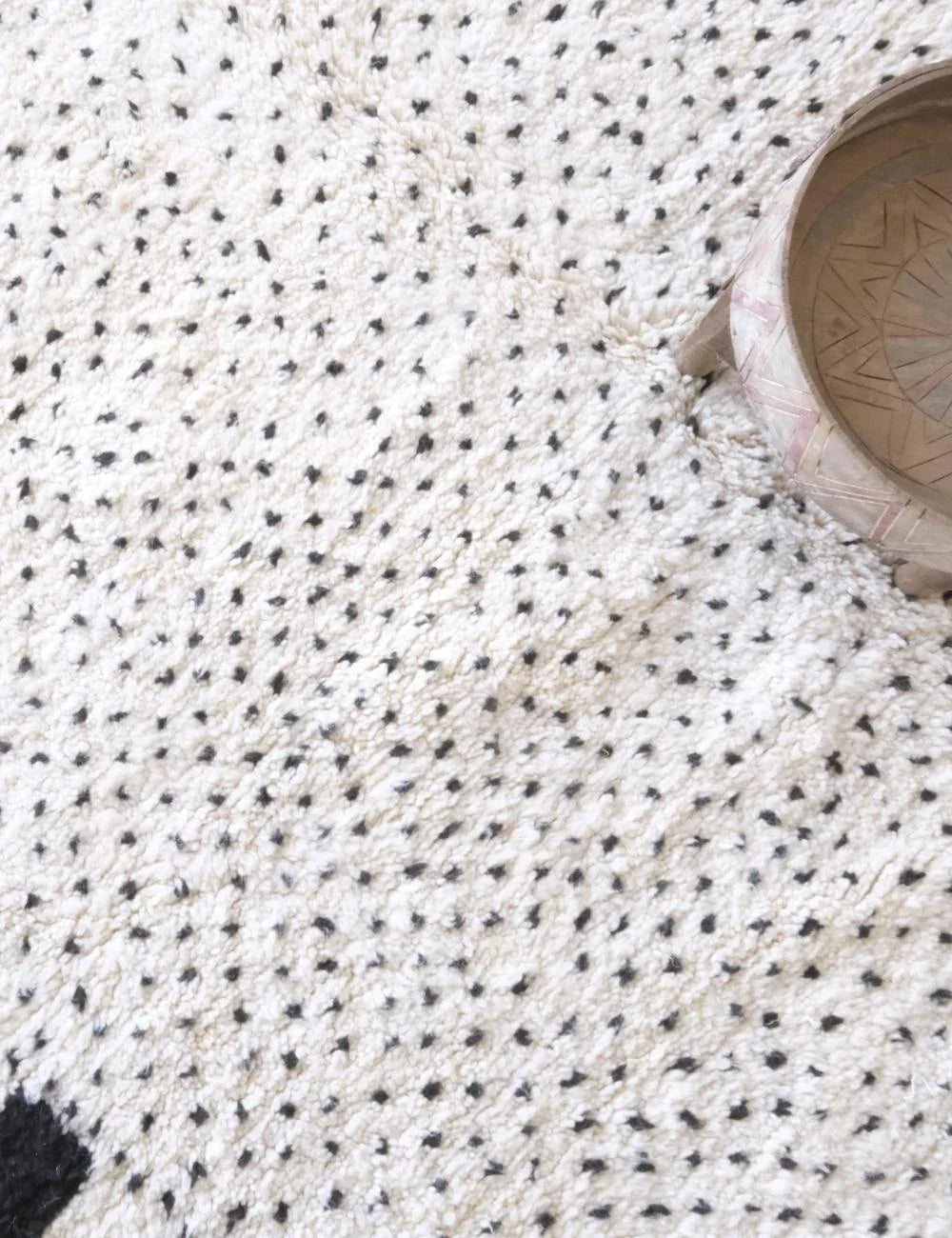 Beni Ourain Moroccan White Wool Rug - 10.6 x 7.1 ft / 322 x 218 cm - Surcoma
