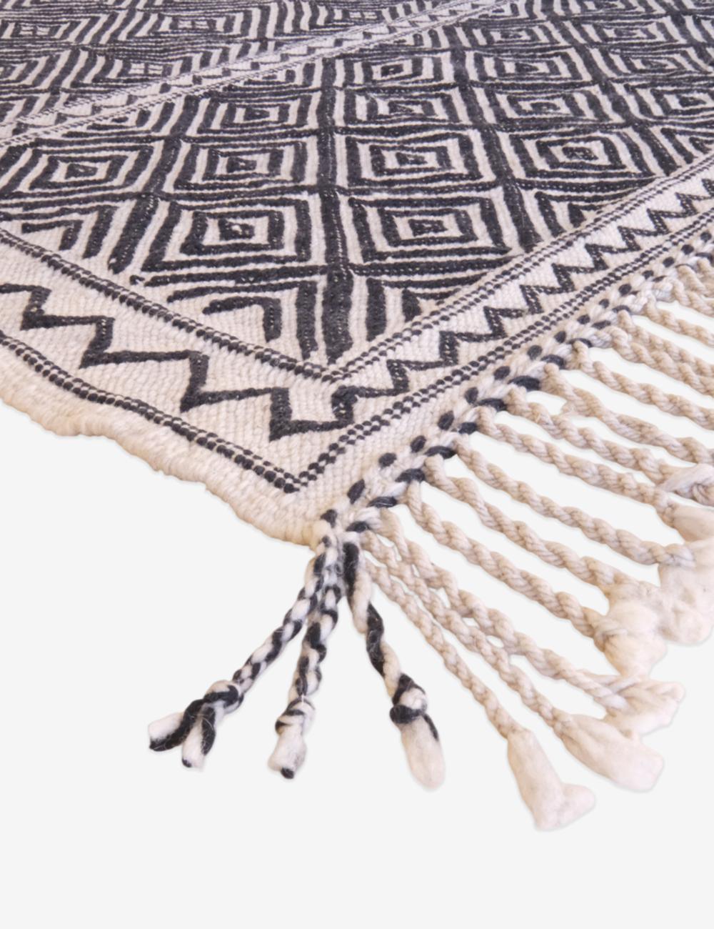Moroccan Kilim Beni MRirt Rug 5 x 3.81 ft / 153 x 116 cm - Surcoma