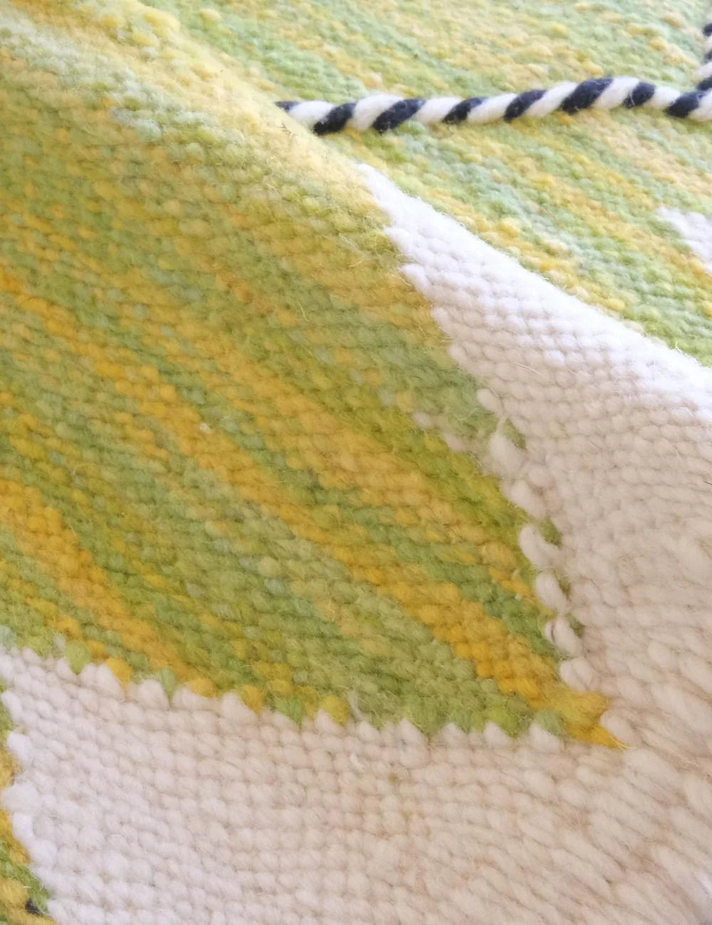 Moroccan Lemon Green Kilim Rug 10.1 x 6.4 ft / 307 x 196 cm - Surcoma
