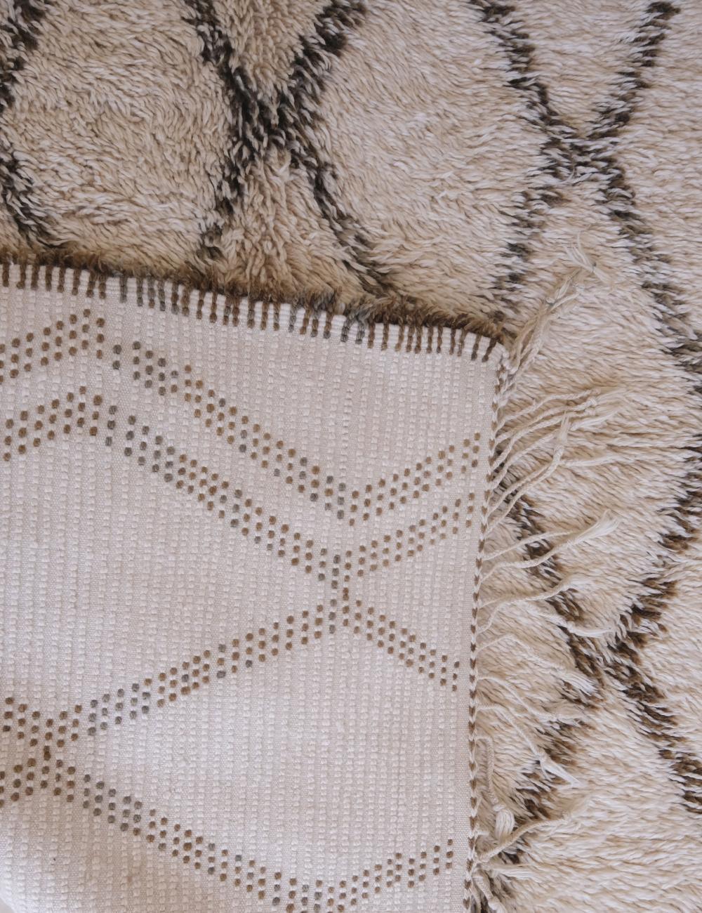 Marmoucha Rug with Diamond Wool Design 10.6 x 6.2 ft / 323 x 190 cm - Surcoma