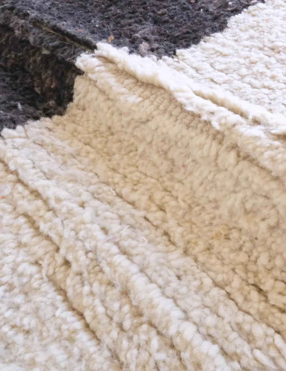 Moroccan Modern Boujad Wool Rug 9.8 x 6.7 ft / 300 x 206 cm - Surcoma