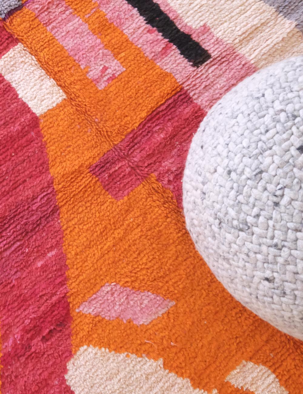 Colorful Moroccan Modern Wool Rug 8.8 x 5.6 ft / 269 x 171 cm - Surcoma