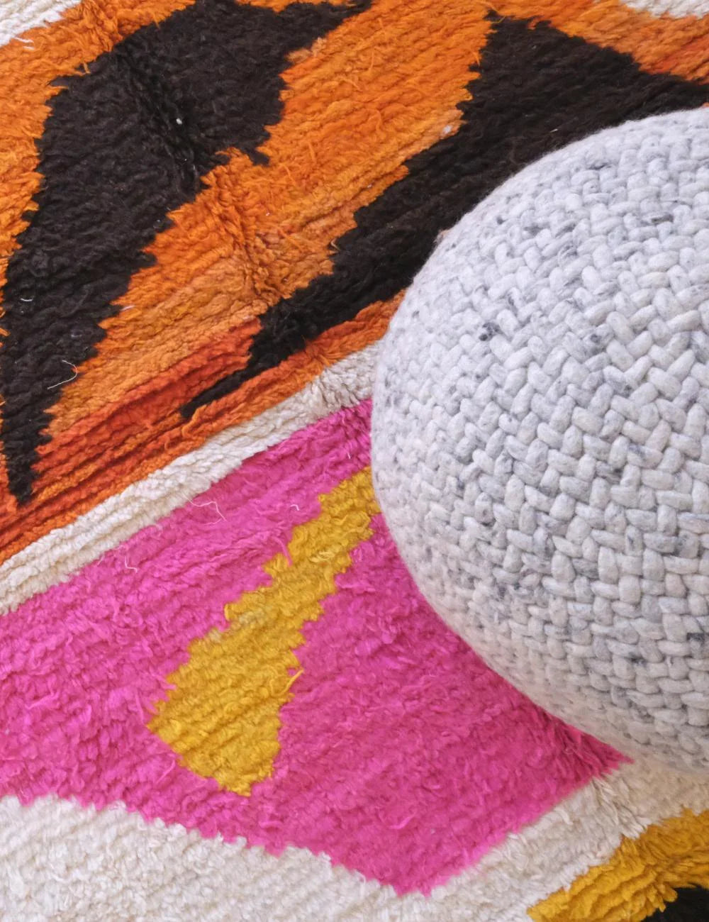 Moroccan Pink and Yellow Wool Rug 9.3 x 6.1 ft / 282 x 186 cm - Surcoma