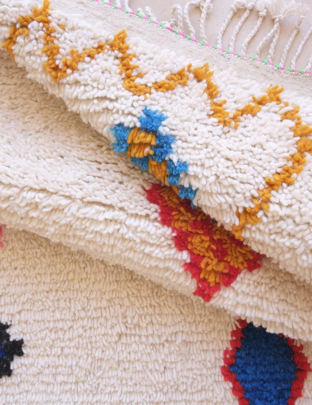 Moroccan Neon Rug 9.4 x 6.9 ft / 286 x 213 cm - Surcoma