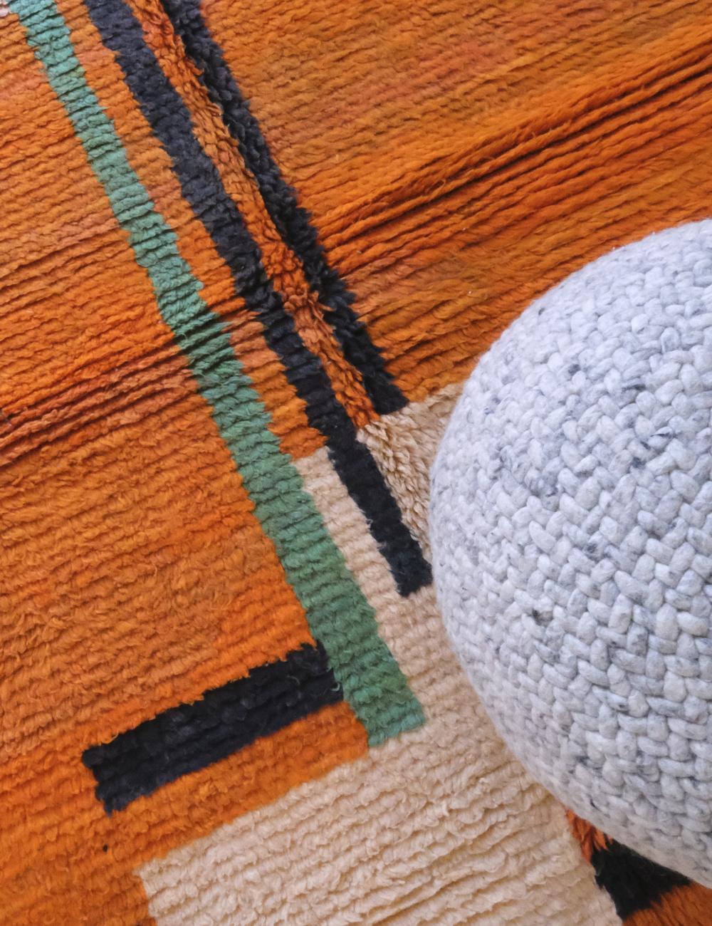 Moroccan Orange Wool Rug 9.1 x 5.7 ft / 276 x 176 cm - Surcoma