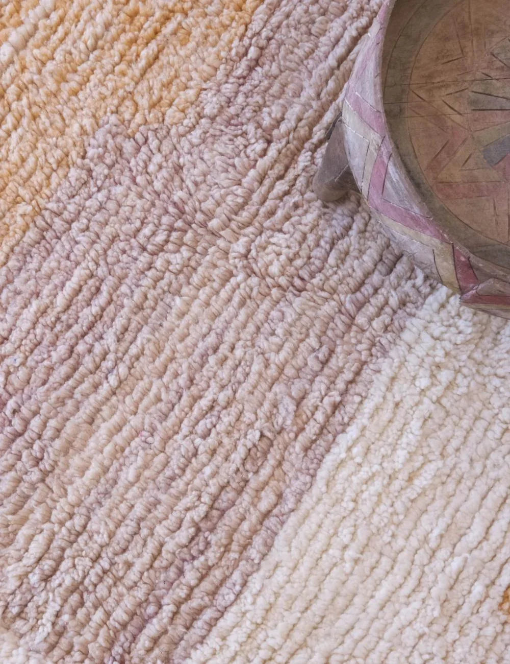 Moroccan Plush Rug 8 x 4.9 ft / 245 x 151 cm - Surcoma