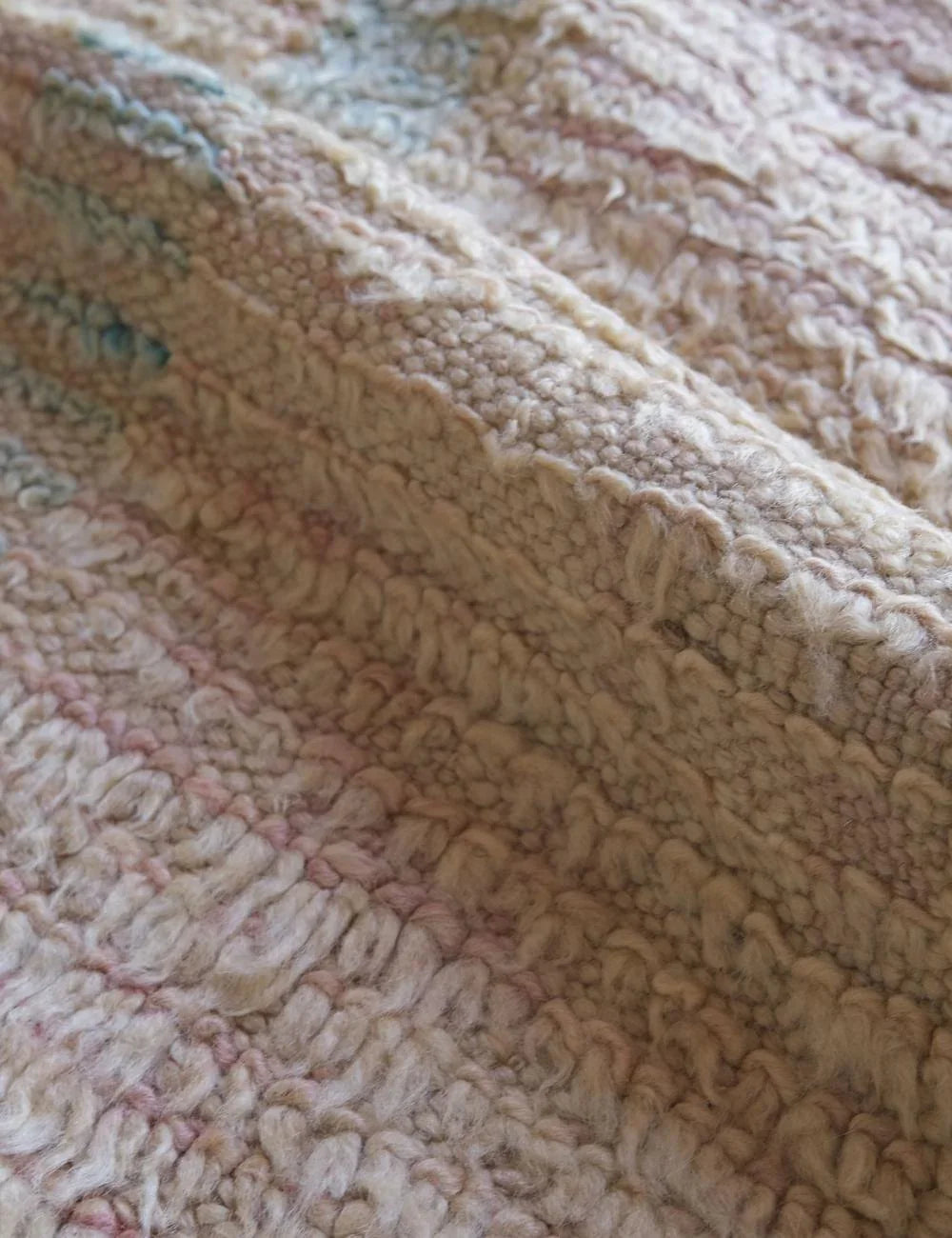 Handwoven Moroccan Peach Rug 9.4 x 4.9 ft / 288 x 152 cm - Surcoma