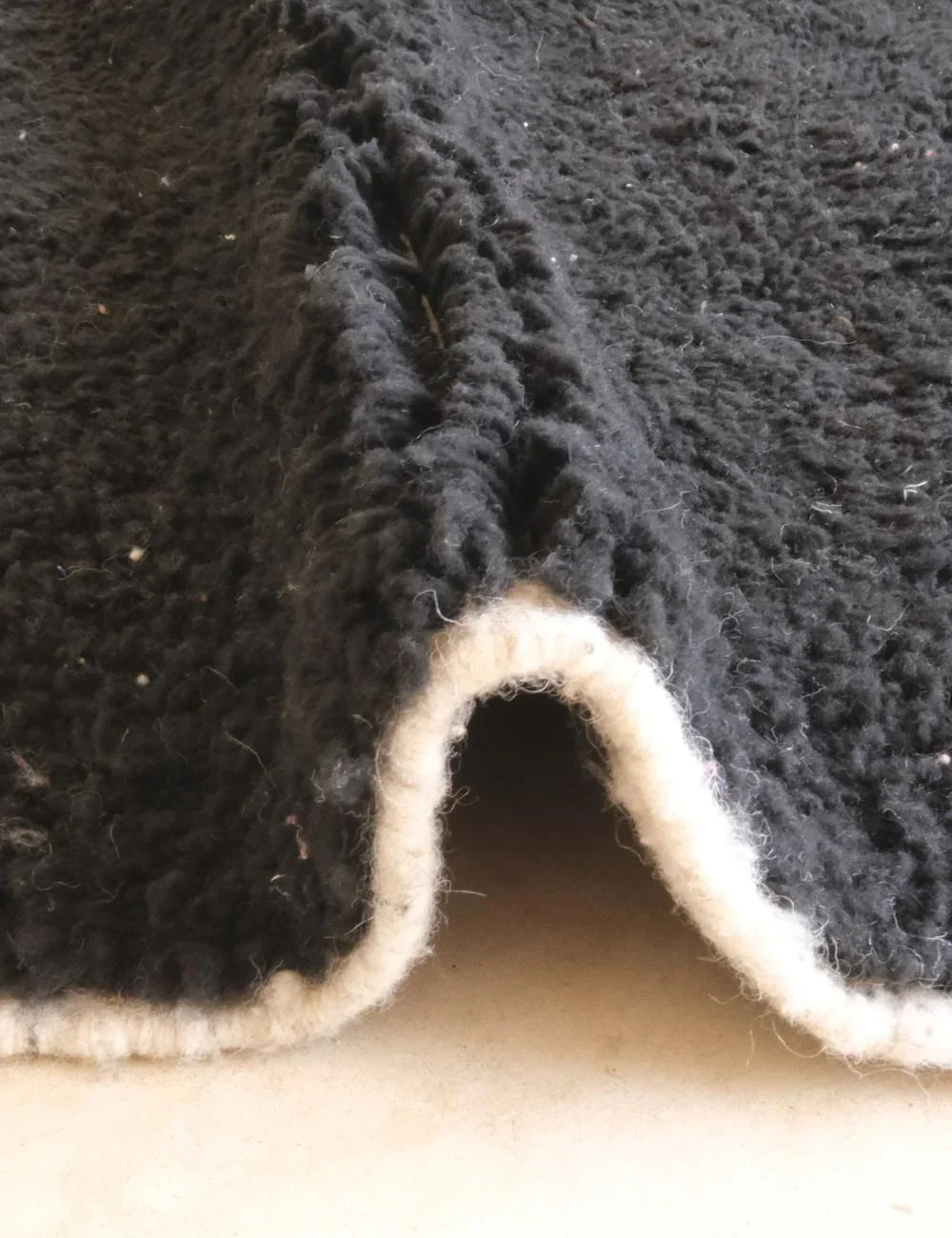 Moroccan Solid Black Wool Rug 9.6 x 7.5 ft / 293 x 230 cm - Surcoma