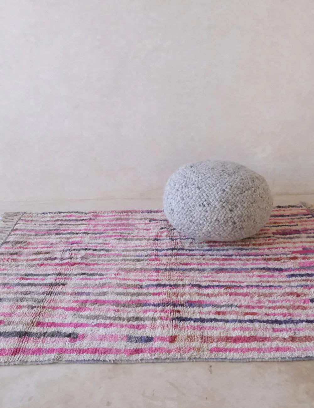 Moroccan Pink Stripe Wool Rug 7 x 4.9 ft / 212 x 152 cm - Surcoma
