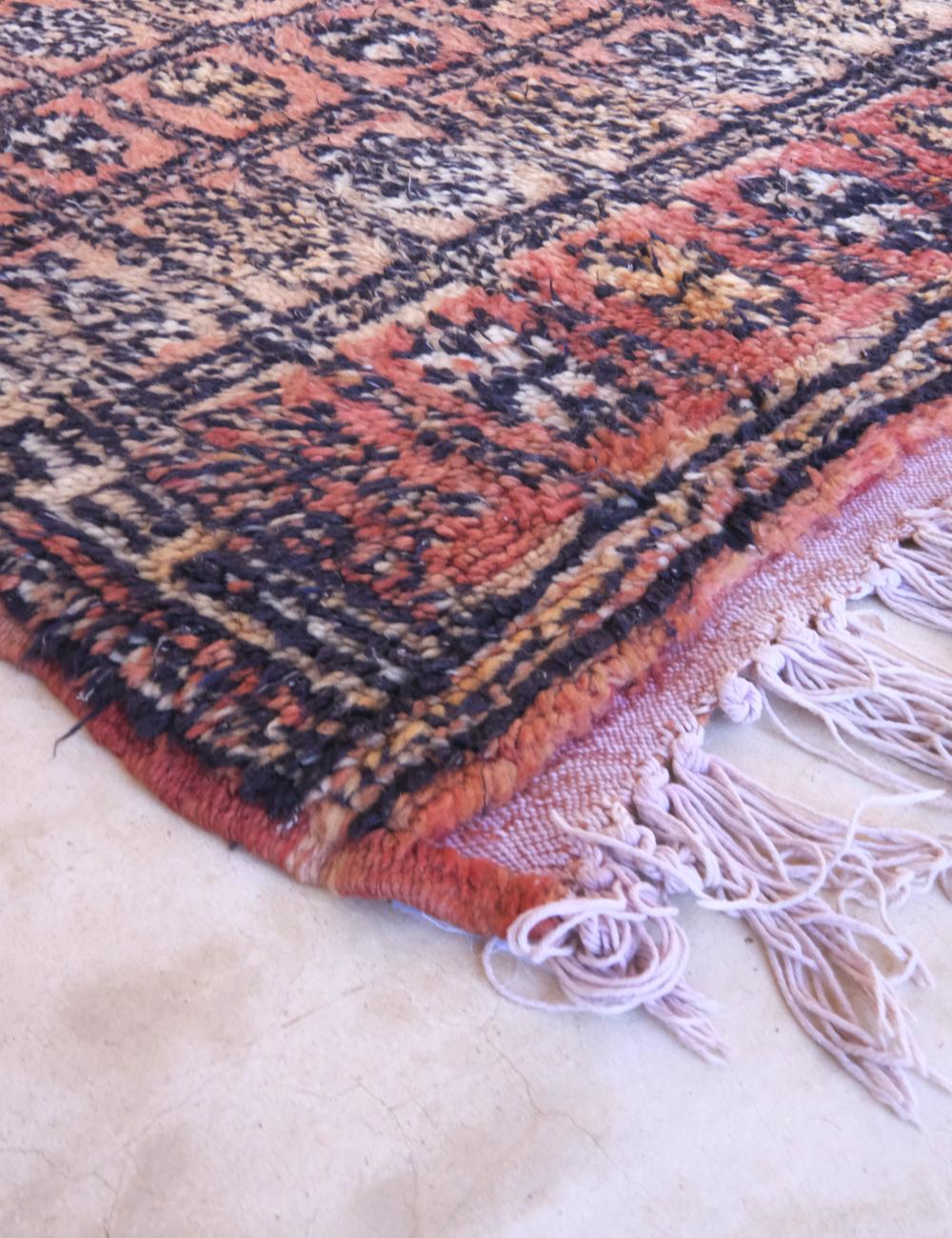 Moroccan Zemmour Wool Rug 9.4 x 6.6 ft / 287 x 202 cm