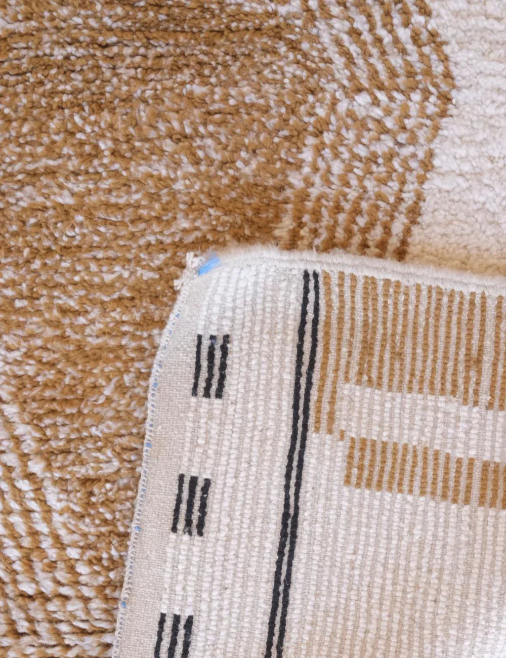 Neutral Moroccan Wool Rug 8.7 x 7.2 ft / 266 x 221 cm - Surcoma