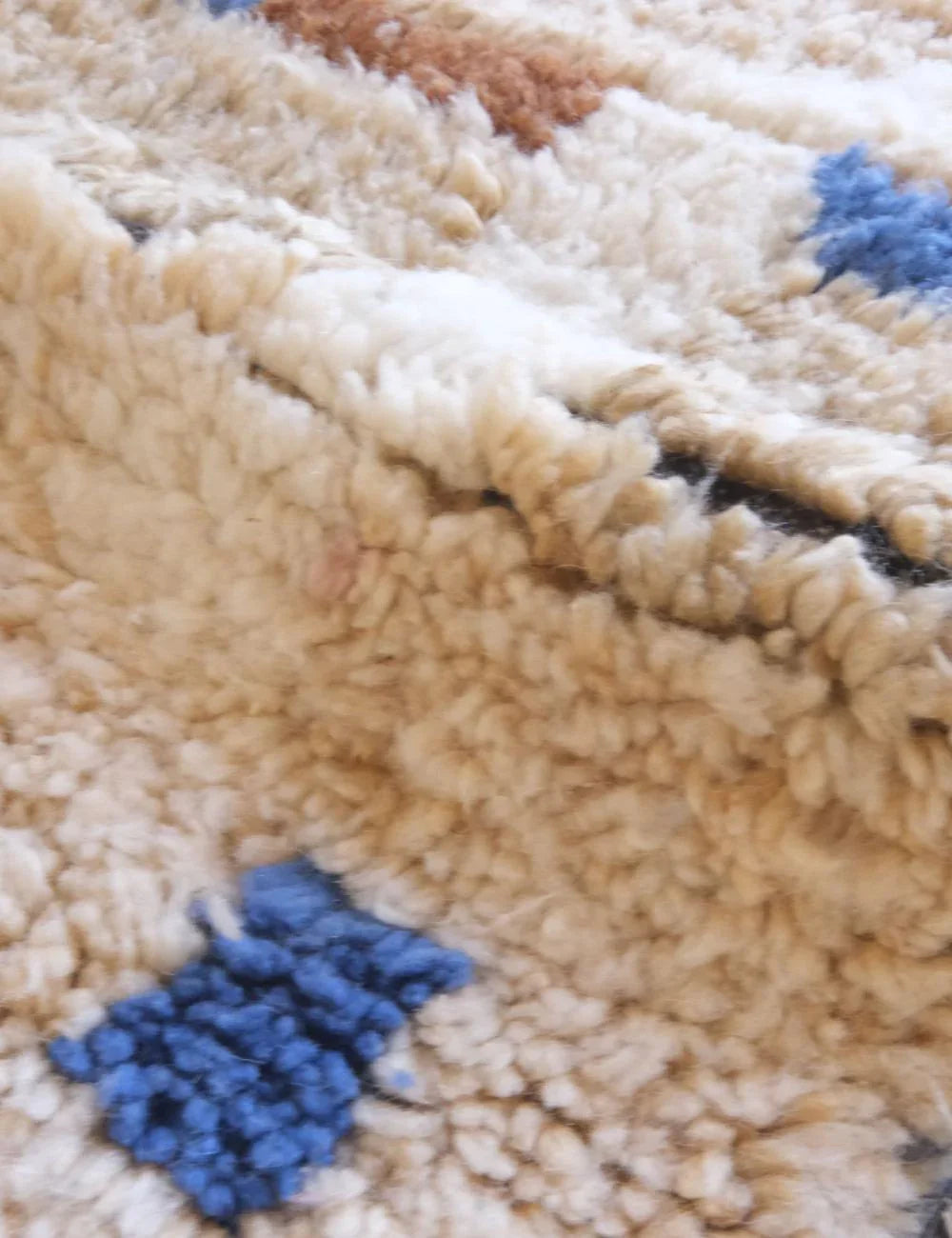 Neutral Moroccan Wool Rug 8.6 x 4.9 ft / 263 x 150 cm - Surcoma