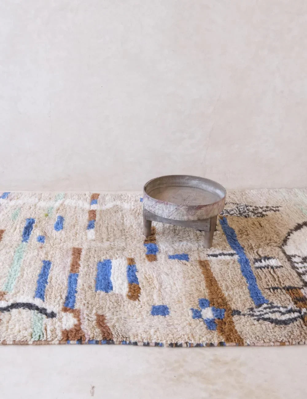 Neutral Moroccan Wool Rug 8.6 x 4.9 ft / 263 x 150 cm - Surcoma