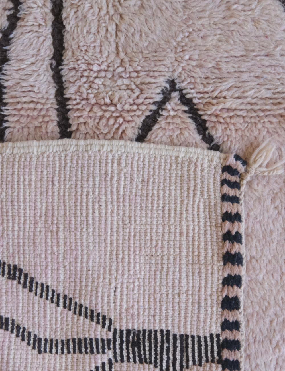 Pale Pink Moroccan Wool Rug 5.7 x 3.8 ft / 173 x 116 cm