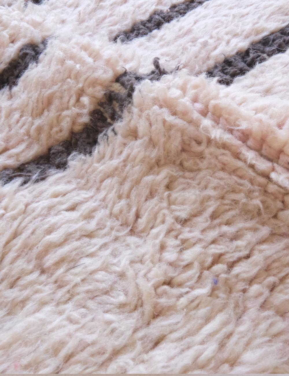 Pale Pink Moroccan Wool Rug 5.7 x 3.8 ft / 173 x 116 cm